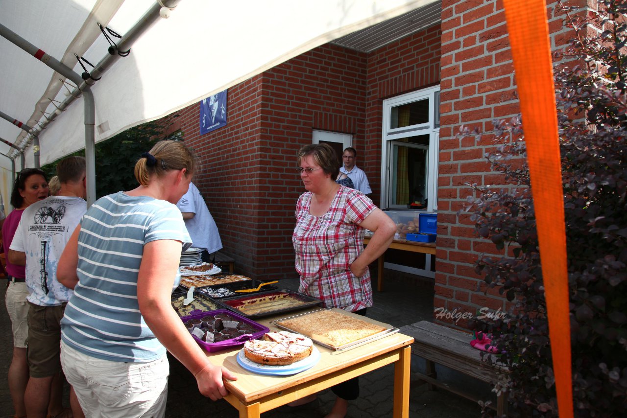 Bild 342 - Vogelschiessen am 18.8.12